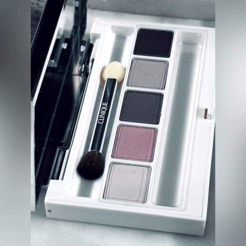 Clinique Limited Edition EyeShadow Palette